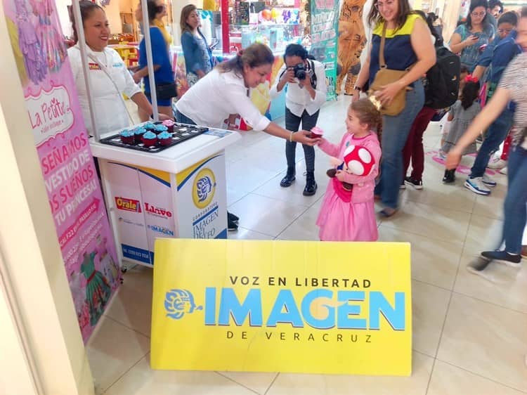 Plaza Mocambo, Plaza Mocambo Select e Imagen de Veracruz festejan el Día del Niño(+Video)