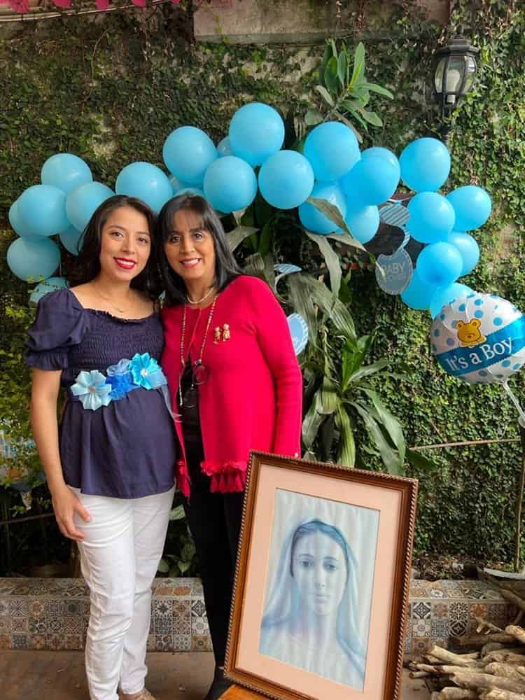 Rossy García Flores fue protagonista de un ameno baby shower