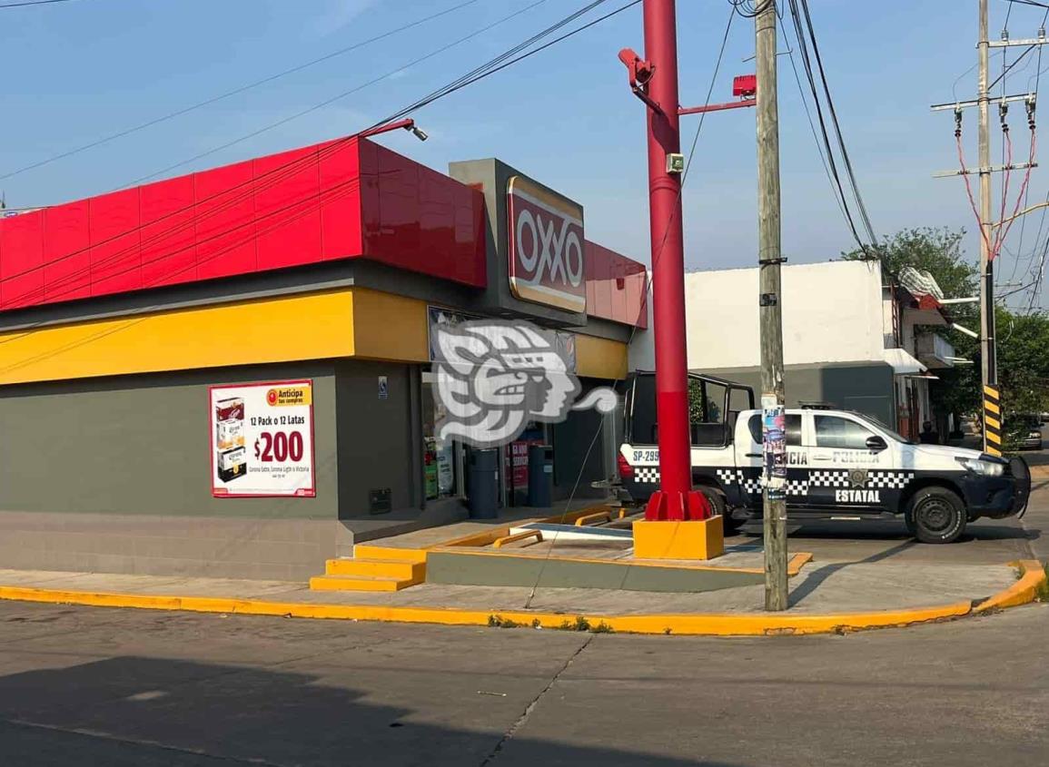 En menos de 24 horas, segundo robo a Oxxo en Acayucan