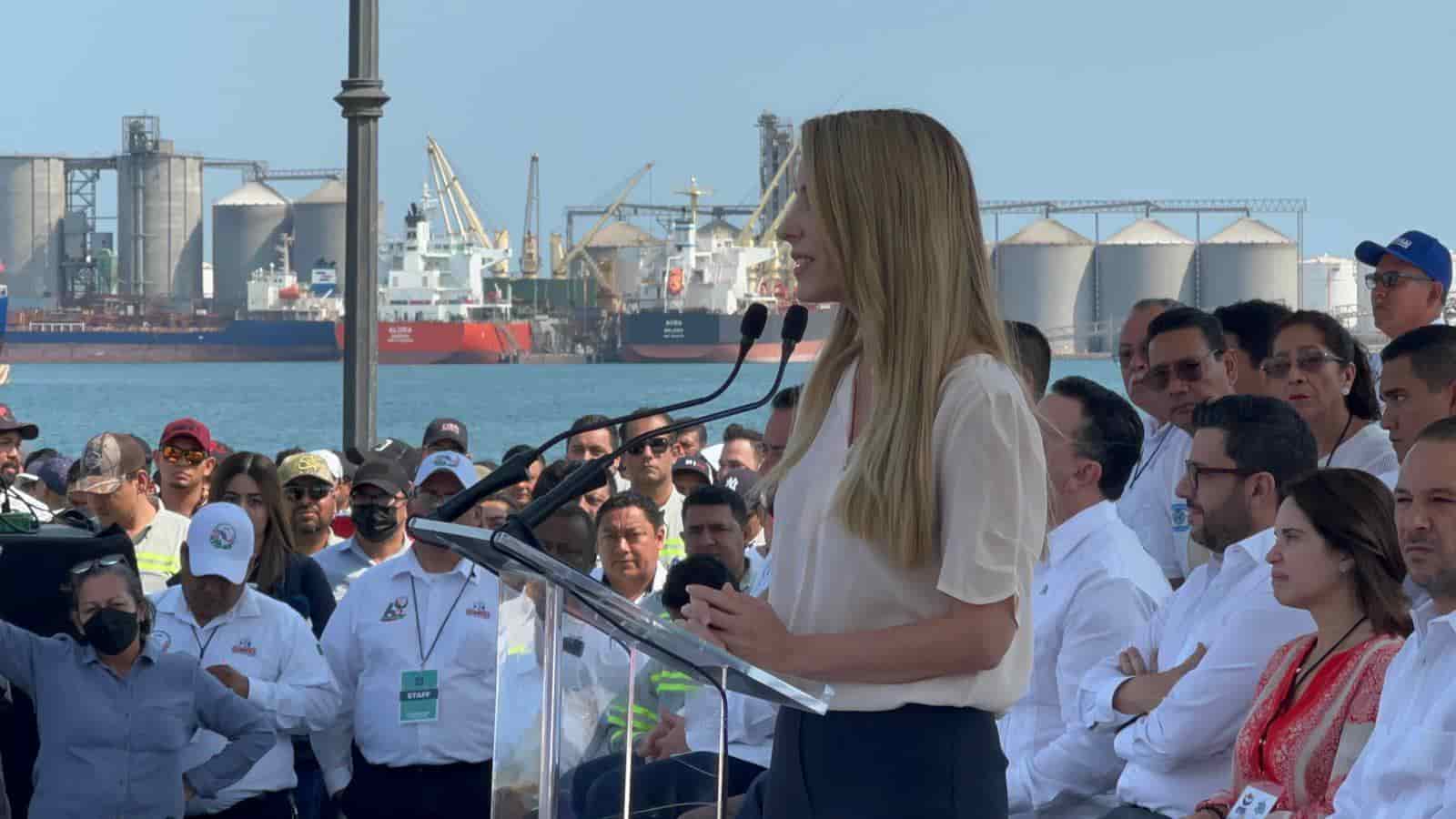 Abuchean a la alcaldesa Patricia Lobeira durante Día del Trabajo (+video)