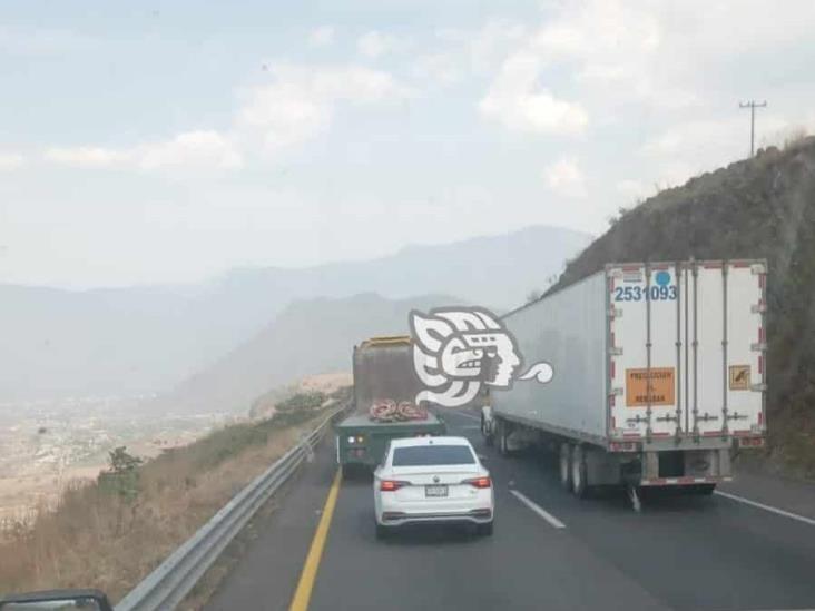 No paran los accidentes en la Puebla-Orizaba; tampoco la rapiña (+Video)