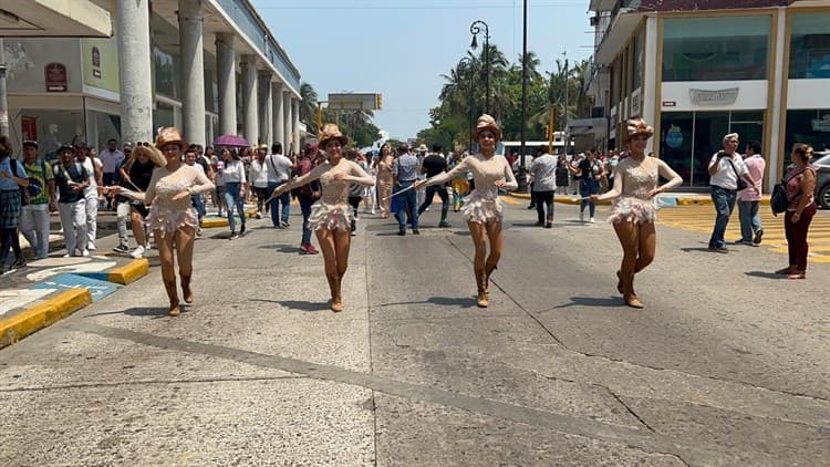 La influencer Angymorest se inscribe a contienda para Reina del Carnaval