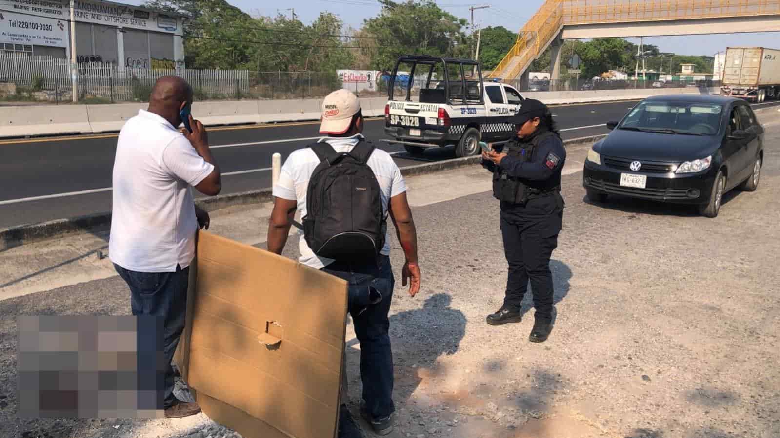 Tráiler atropella a padre e hijo en autopista Veracruz-Cardel(+Video)