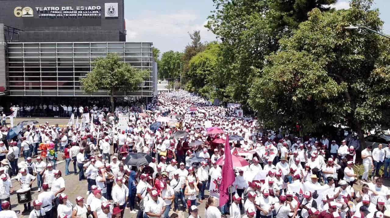 Zenyazen es respaldado por maestros por su trabajo al frente de la SEV