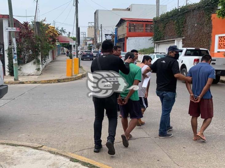 Detienen a presunta banda en Acayucan; estarían relacionados a crimen de ministro católico