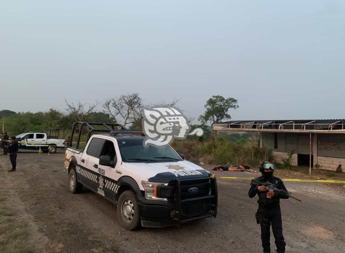 Abandonan pareja ejecutada junto a “narcomensaje” en Sayula (+Video)