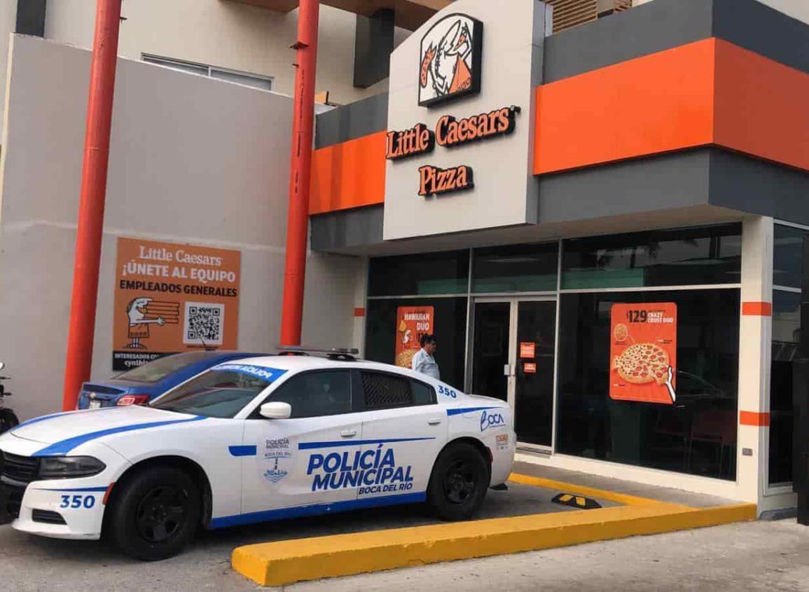 Fallece hombre en el baño de una pizzería en Boca del Río(+Video)