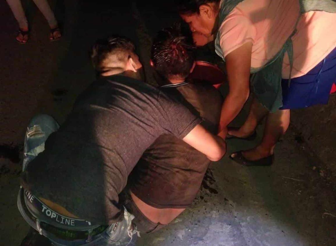 Atacan a joven con arma blanca en localidad de Coscomatepec