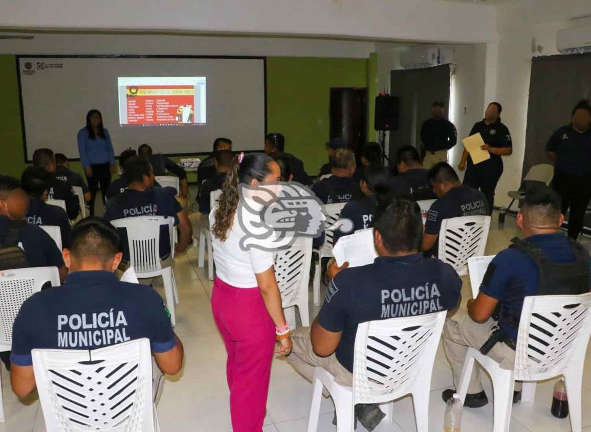 Orientan y capacitan al personal de seguridad pública