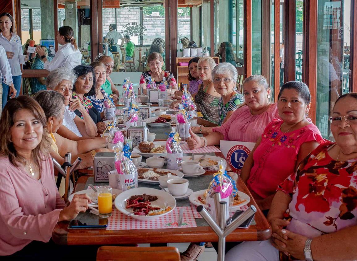 “MAyo te quiero” Corporativo Imagen del Golfo celebra a 15 madres lectoras de Diario del Istmo (+Video)