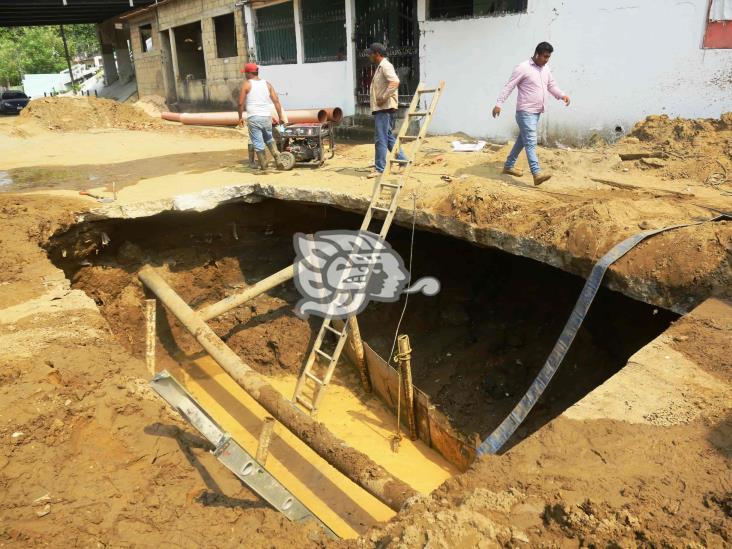 Un viejo colector pluvial sería el causante del socavón en General Anaya