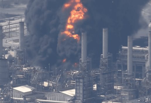 Incendio en Deer Park no es en instalaciones de Pemex (+Video)