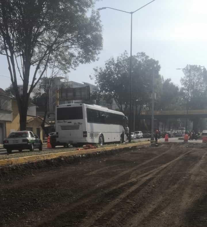Autobús arrolló a motociclista en Xalapa