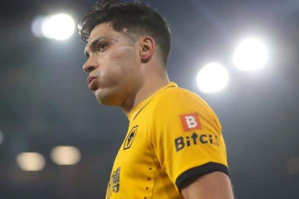 ¡Ni a la banca!, Raúl Jiménez sigue borrado de los Wolves