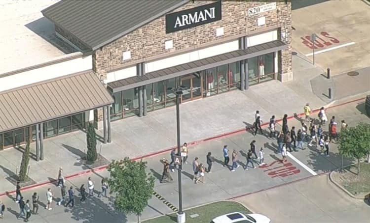 Se registra tiroteo en centro comercial de Texas