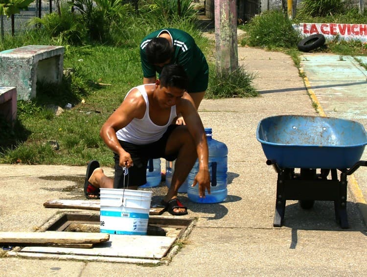 Estiaje recrudece falta de agua en zona baja de Coatza