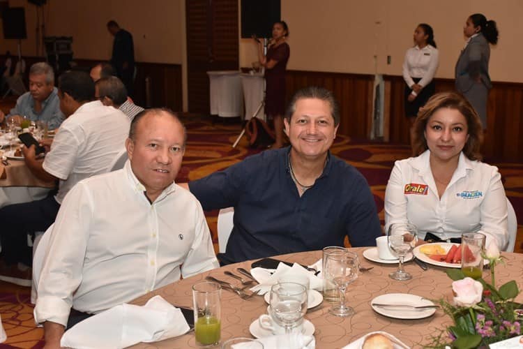 Realizan Desayuno Mensual de Socios de Coparmex Veracruz