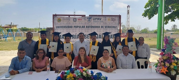 ¡Felicidades maestros!, Se gradúan alumnos de 2 maestrías de la UPAV en Jáltipan