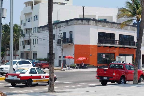 Piden palaperos quitar a franeleros del bulevar Manuel Ávila Camacho