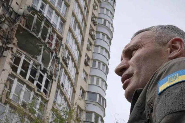 Ataques rusos a Kiev se intensifican; derribados, 35 drones