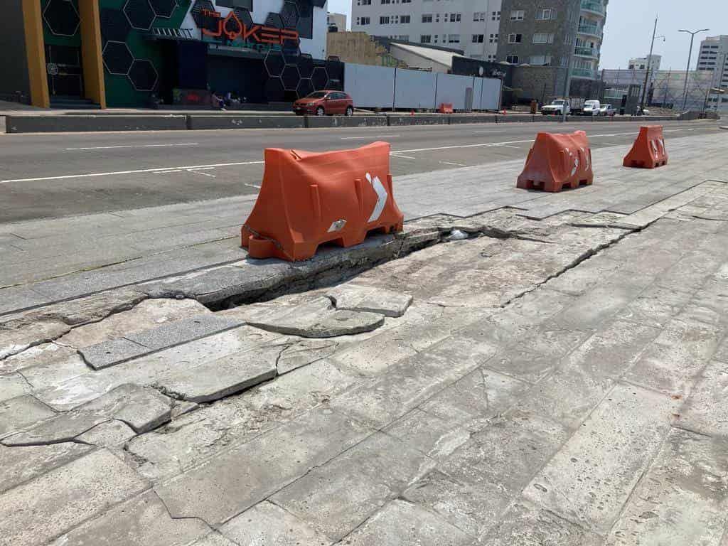 Se hunde tramo de bulevar en Boca del Río(+Video)