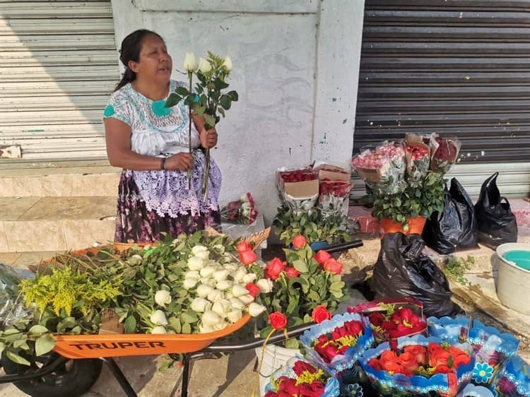 ¡Se van a lo seguro! Comerciantes nanchitecos no arriesgan su inversión para este 10 de mayo