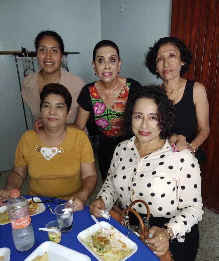 Felices mamás en su especial día