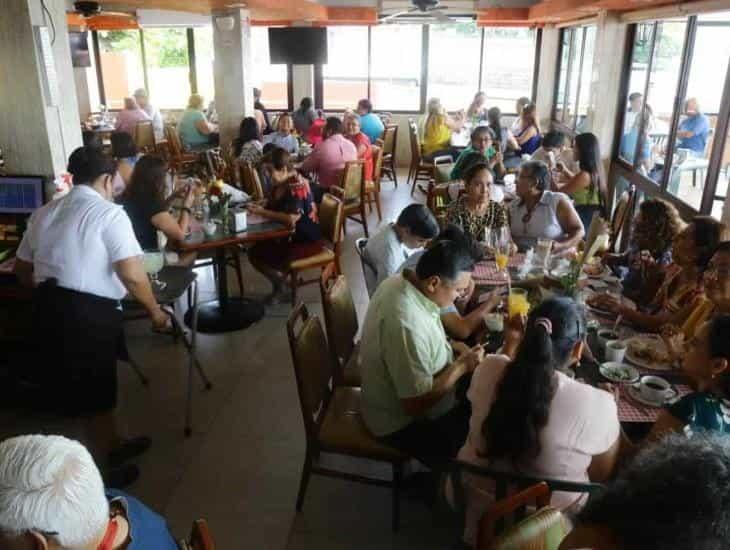 Repuntan ventas hasta un 60% en restaurantes de Coatza