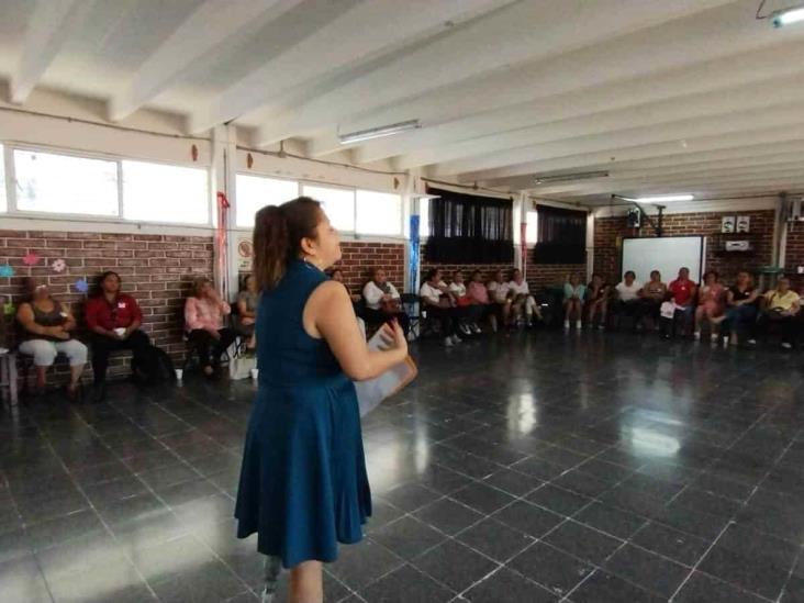 Celebran a madres especiales en CAM de Orizaba