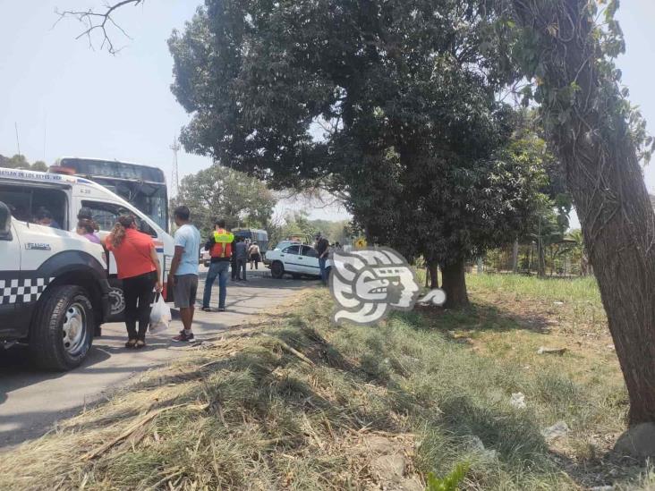 Zafarrancho y dos heridos tras accidente en la Córdoba-Veracruz