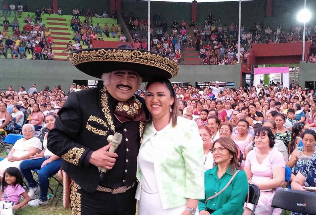 Festejaron a mamás de Paso del Macho con show del KeChechente