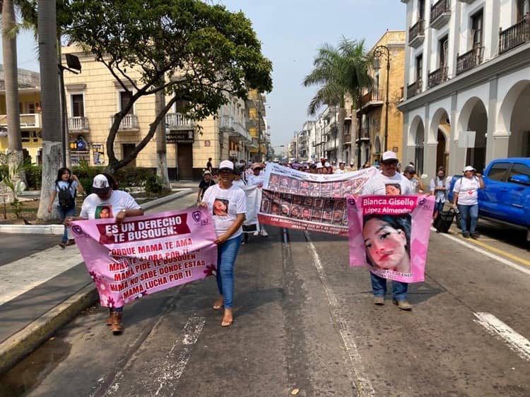 Hijo, escucha, tu madre está en la lucha; gritan madres de desaparecidos en Veracruz (+Video)