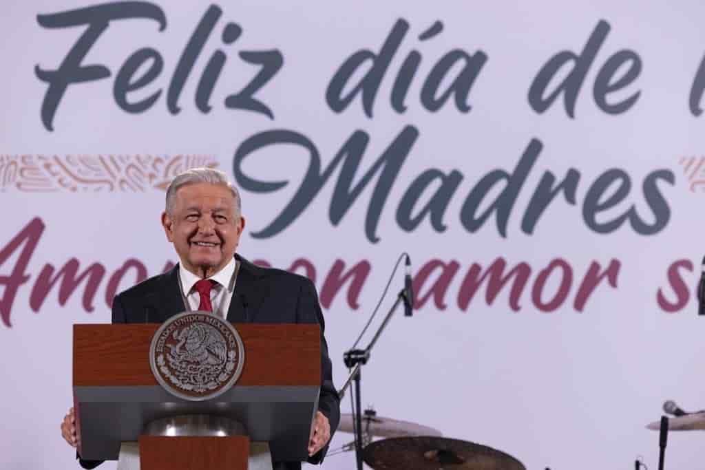 Ni tapados, ni dedazos, afirma AMLO sobre candidaturas de Morena