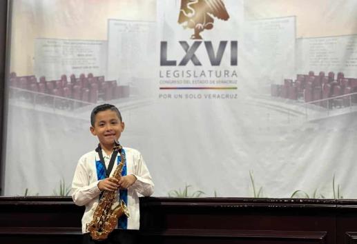 Thiago, diputado infantil por Coatzacoalcos; presentó su propuesta ´Sangre para todos´