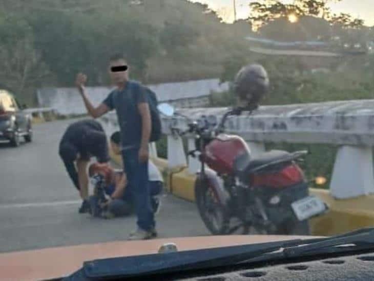 ¡Por desamor! mujer intentó arrojarse del puente de la avenida Uno