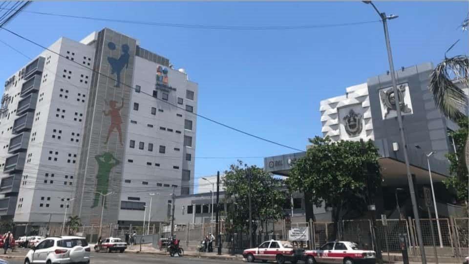 Siguen sin funcionar climas de la Torre Pediátrica y Hospital de Alta Especialidad de Veracruz