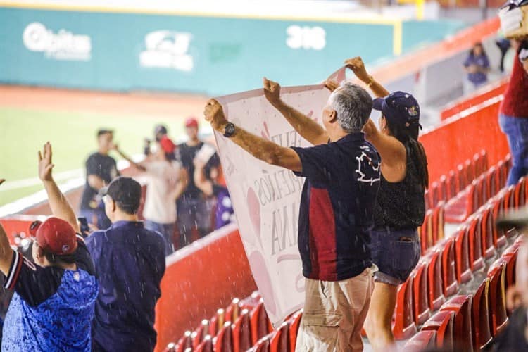 Suspenden juego de El Águila por lluvia en el Beto Ávila