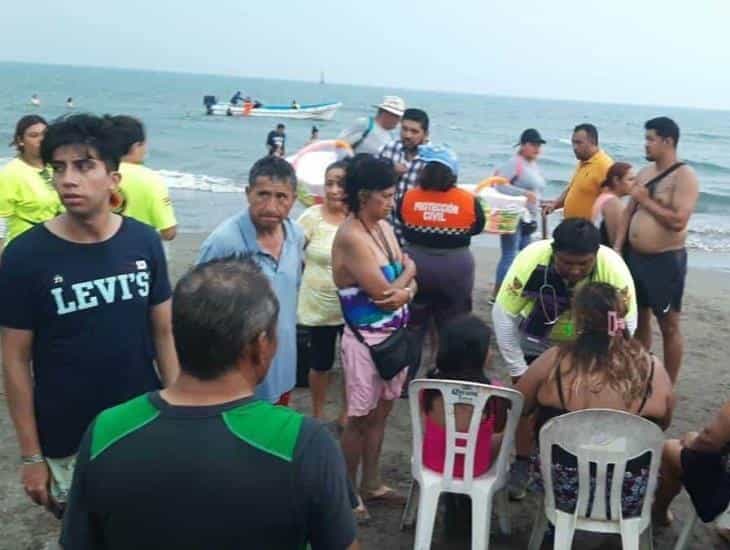 Se voltea lancha con 20 bañistas en Antón Lizardo, Alvarado