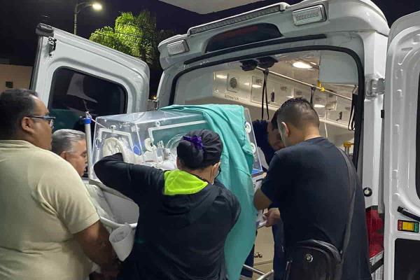 Por falla de luz en IMSS de Orizaba, caos en áreas prioritarias obliga a traslados