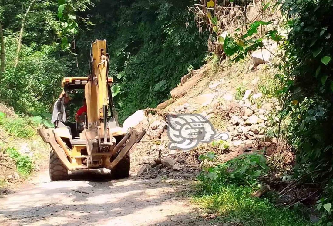 Desahogan tramo carretero en la sierre de Misantla