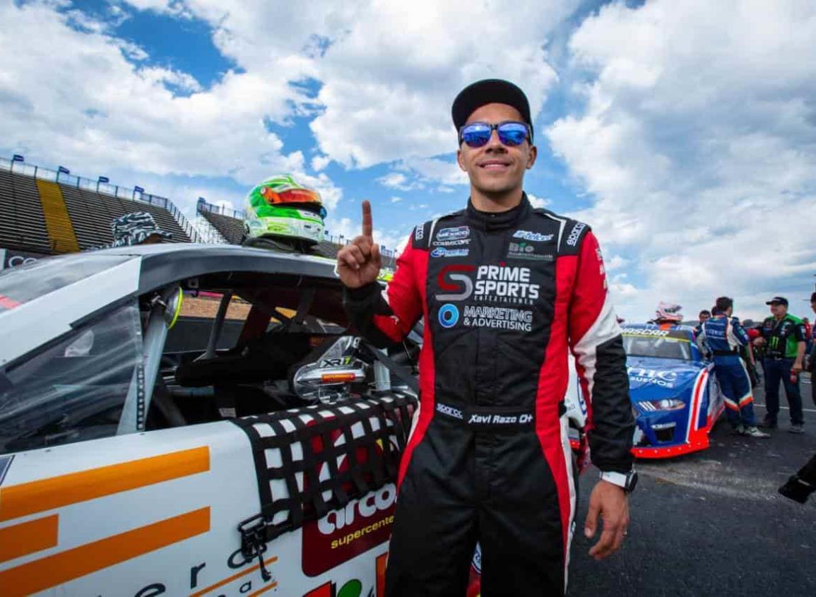 Xavier Razo se lleva la pole en la NASCAR México