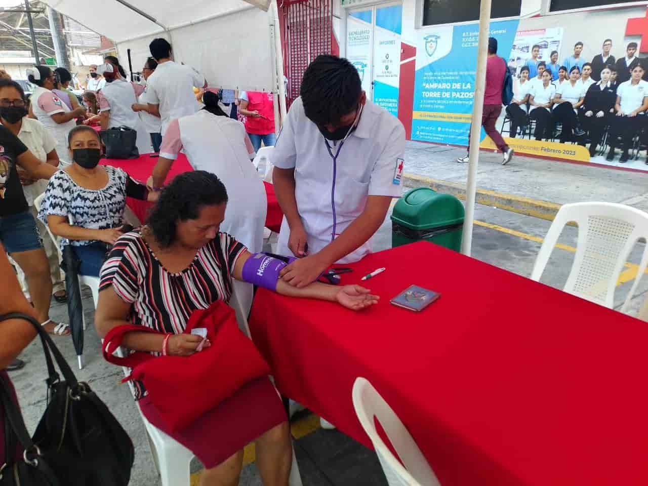 Cruz Roja brinda consultas y estudios gratuitos a mujeres en Veracruz