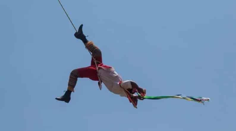 Peligran Voladores de Papantla y sus familias, no les han reactivado los seguros de vida