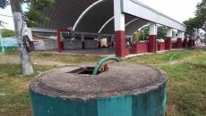 Continúa desabasto de agua en Coatza; pipas se llenan en La Noria (+Vídeo)