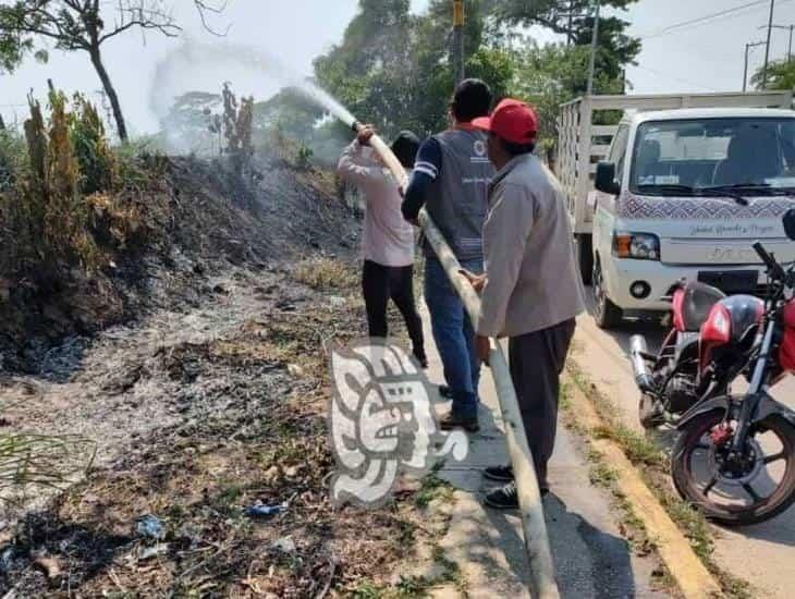 Paracaidistas generan fuego cerca de ductos de Pemex en Ixhuatlán