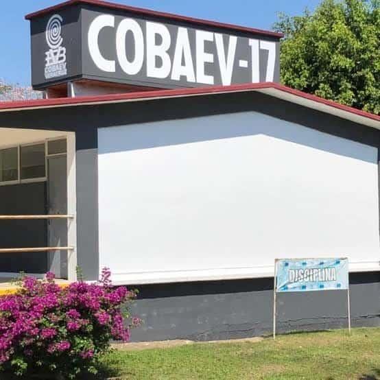 Alumnos del Cobaev 17 son obligados a comprar alimentos en la cooperativa