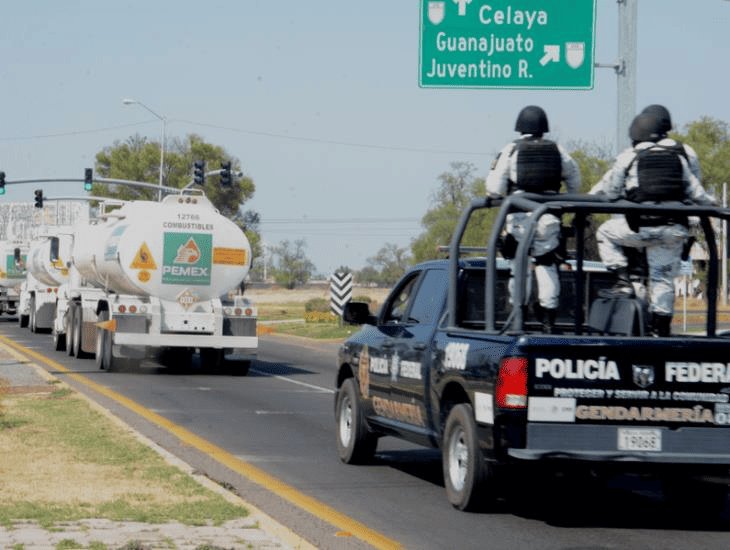 Hasta 15 mil elementos de la Guardia Nacional cuidan pipas de Pemex