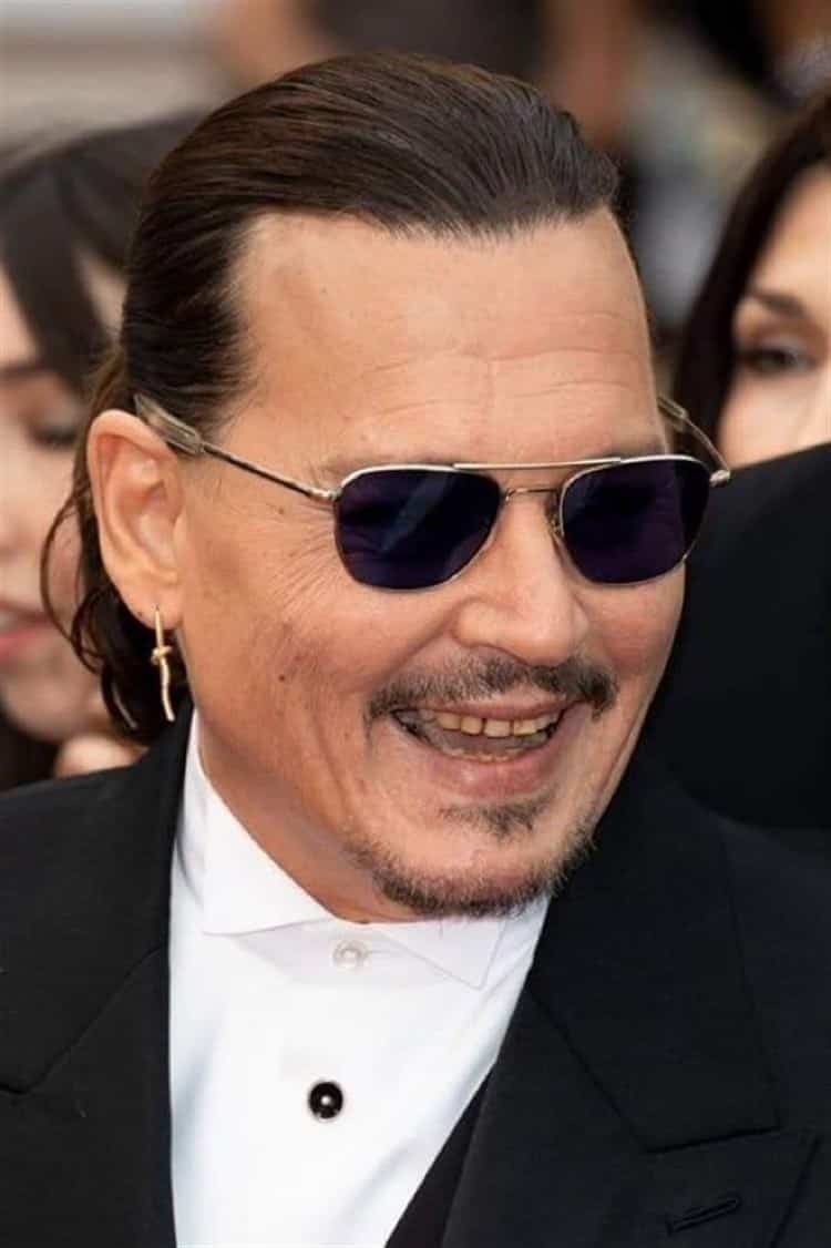 Depp se llevó las miradas en la alfombra roja de Cannes