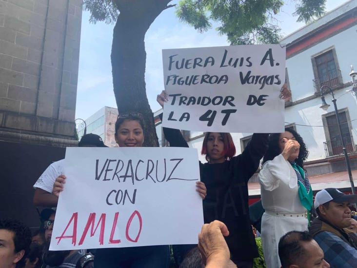 Veracruzanos se manifiestan contra SCJN en CDMX; respaldan plan C de AMLO (+Vídeo)