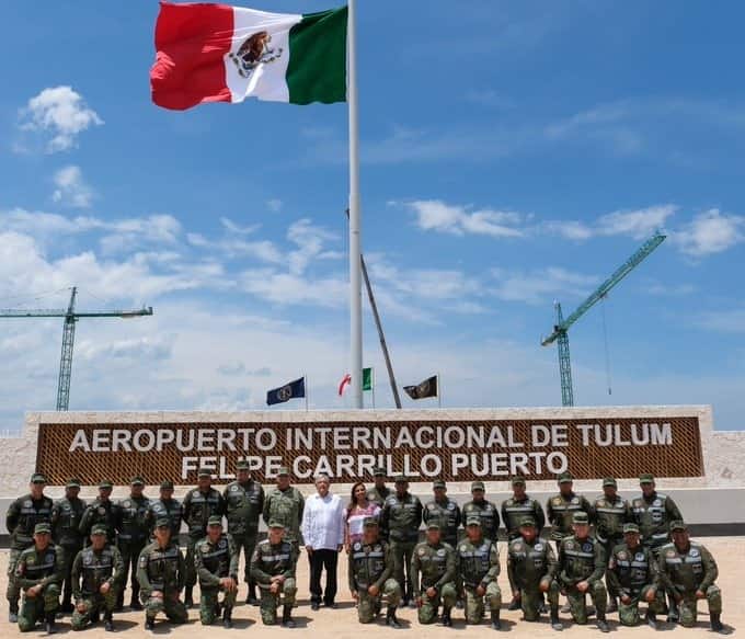 AMLO supervisa tramo 5 del Tren Maya y aeropuerto en Tulum